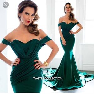 Beautiful sexy classy emerald green dress